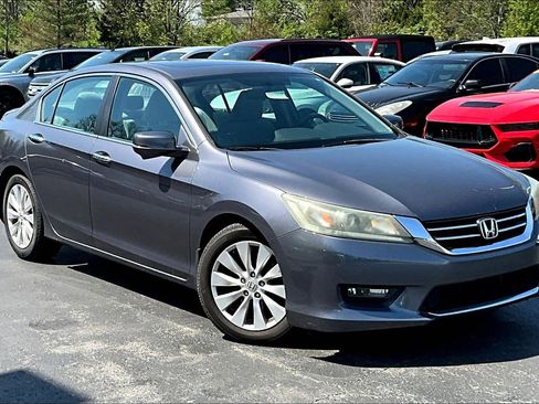 Used 2014 Honda Accord EX image 2