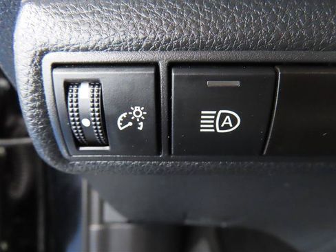 Used 2024 Toyota Corolla SE FWD image 18