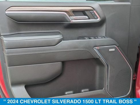 Used 2024 Chevrolet Silverado 1500 LT Trail Boss w/ LT Trail Boss Premium Package AWD/4WD image 10