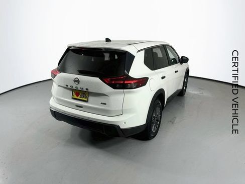 Certified 2024 Nissan Rogue S AWD/4WD image 9