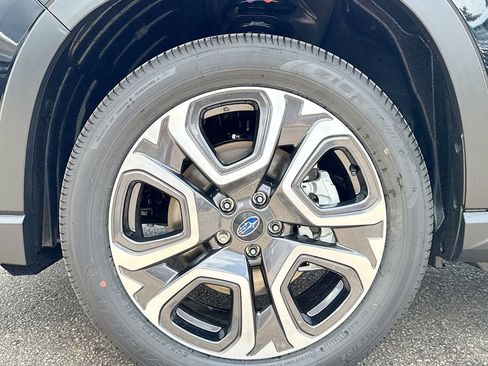 Certified 2025 Subaru Ascent Limited image 46