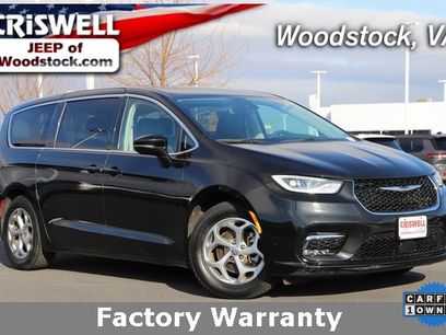 Used 2024 Chrysler Pacifica Limited