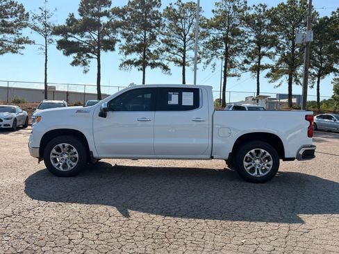 Used 2025 Chevrolet Silverado 1500 LTZ w/ LTZ Premium Package AWD/4WD image 9
