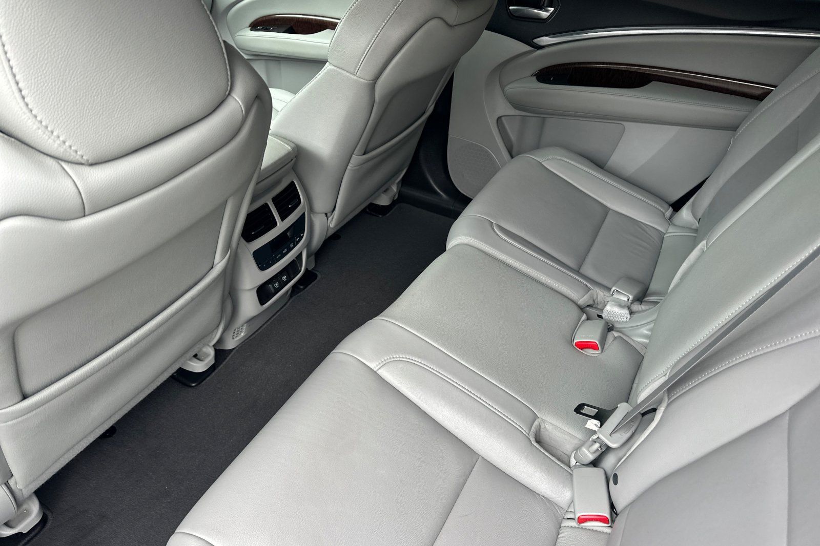Used 2019 Acura MDX SH-AWD image 25