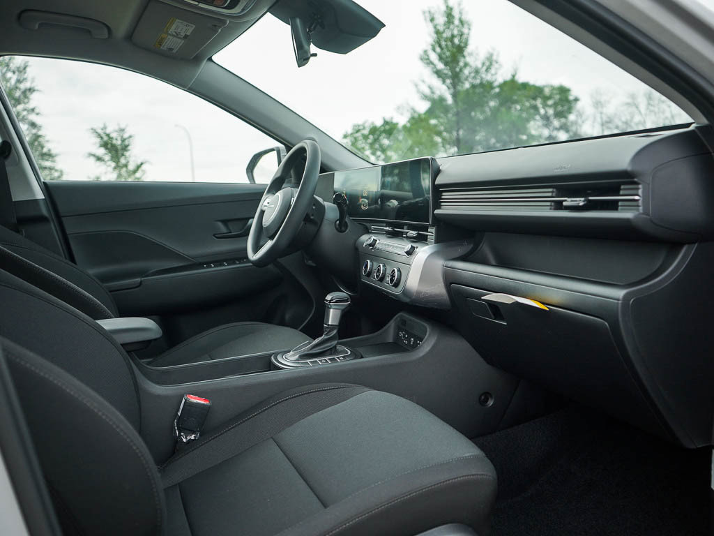 New 2027 Hyundai Kona SE AWD/4WD image 10