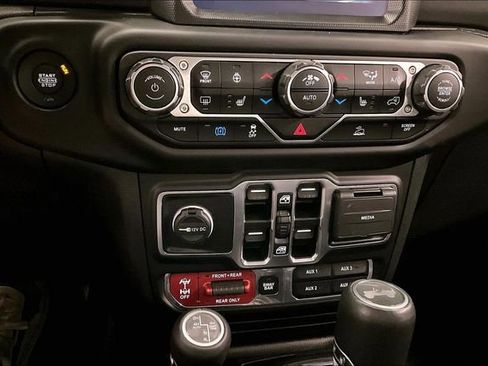 Used 2022 Jeep Wrangler Unlimited Rubicon 4xe w/ Cold Weather Group image 29