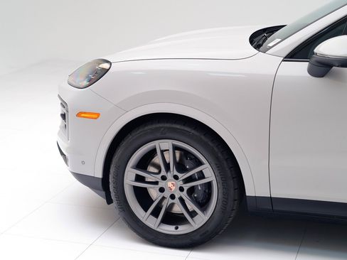 New 2026 Porsche Cayenne Coupe image 11