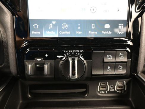 Used 2023 RAM 1500 Big Horn AWD/4WD image 28