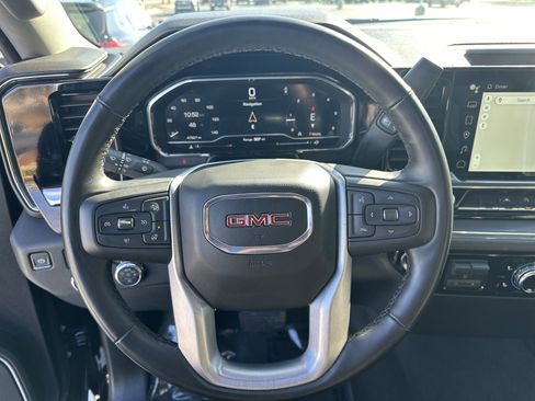 Used 2025 GMC Sierra 1500 SLT image 18