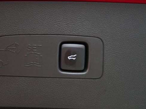 Used 2022 Lincoln Corsair AWD w/ Premium Package image 11
