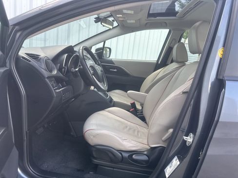 Used 2012 MAZDA MAZDA5 Grand Touring FWD image 10