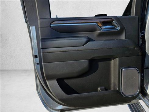 Used 2024 Chevrolet Silverado 2500 High Country w/ High Country Premium Package image 20