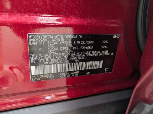 Used 2022 Toyota RAV4 XLE Premium image 28