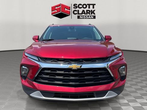 Used 2024 Chevrolet Blazer LT w/ Convenience Package FWD image 2