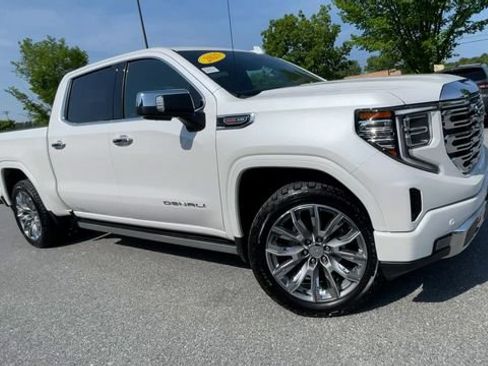 Used 2025 GMC Sierra 1500 Denali w/ Denali Reserve Package AWD/4WD image 8