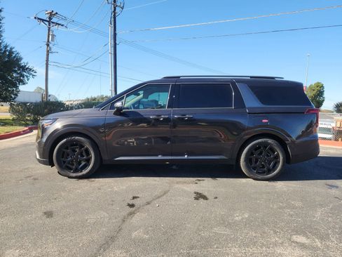 New 2026 Kia Carnival SX Prestige image 4