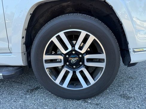 Used 2024 Toyota 4Runner Limited image 8