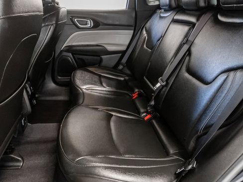 Certified 2025 Jeep Compass Limited AWD/4WD image 24