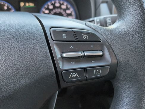 Used 2022 Hyundai Kona SEL FWD image 23