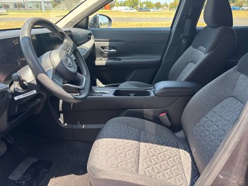 Used 2026 Nissan Kicks SV w/ Cold Weather Package AWD/4WD image 25