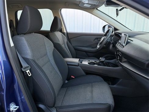 Used 2021 Nissan Rogue S image 27