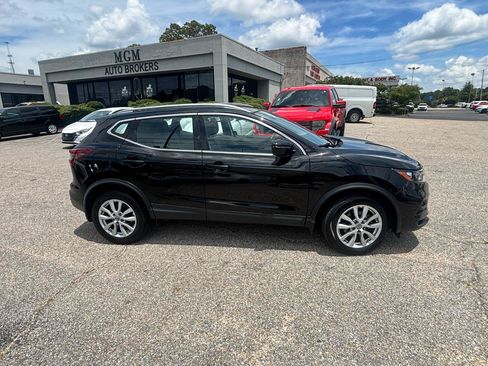 Used 2022 Nissan Rogue Sport SV w/ Technology Package AWD/4WD image 34