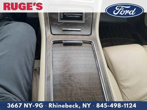 Used 2018 Lincoln Continental Reserve image 29
