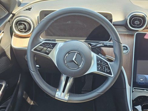 Used 2025 Mercedes-Benz C 300 4MATIC Sedan image 24