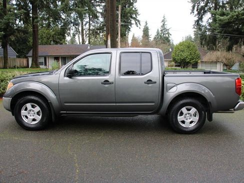 Used 2006 Nissan Frontier SE w/ (P01) Power Pkg image 12