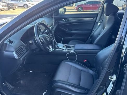 Used 2018 Honda Accord Sport image 1