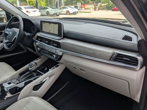 Used 2021 Kia Telluride SX w/ SX Prestige Package image 23