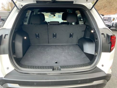 Used 2025 GMC Terrain Elevation image 24