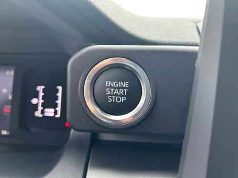 New 2026 Toyota 4Runner SR5 AWD/4WD image 24