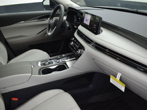 New 2026 INFINITI QX60 Luxe w/ Cargo Package image 25