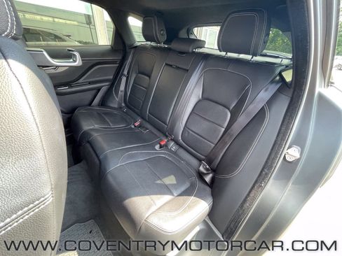 Used 2019 Jaguar F-PACE S image 32