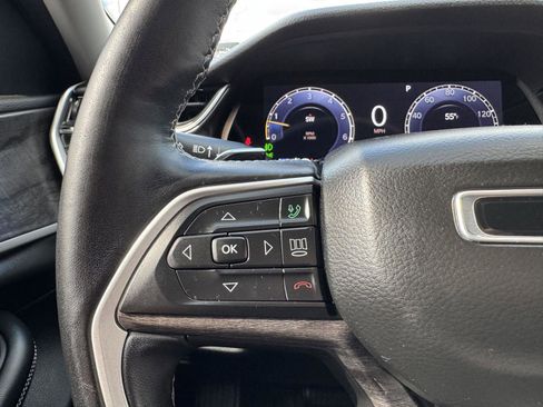 Used 2021 Jeep Grand Cherokee L Limited w/ Luxury Tech Group II image 20