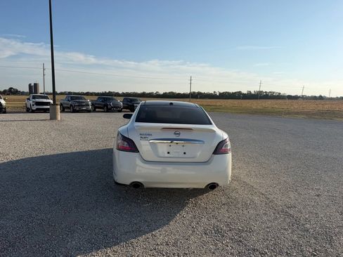 Used 2014 Nissan Maxima 3.5 SV w/ Premium Package FWD image 4