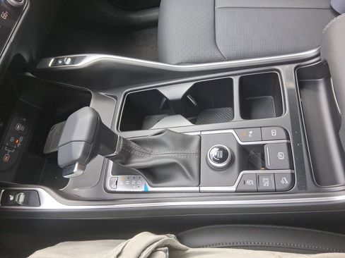 New 2026 Kia Sorento S w/ S Panoramic Sunroof Package FWD image 12
