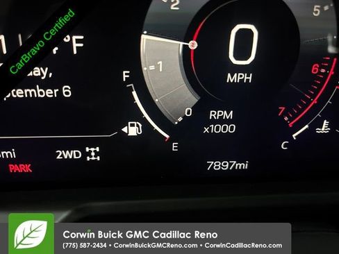 Certified 2025 GMC Acadia AT4 w/ Luxury Package AWD/4WD image 18