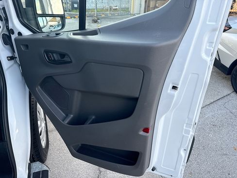 Used 2023 Ford Transit 250 Low Roof w/ Exterior Upgrade Package RWD image 24