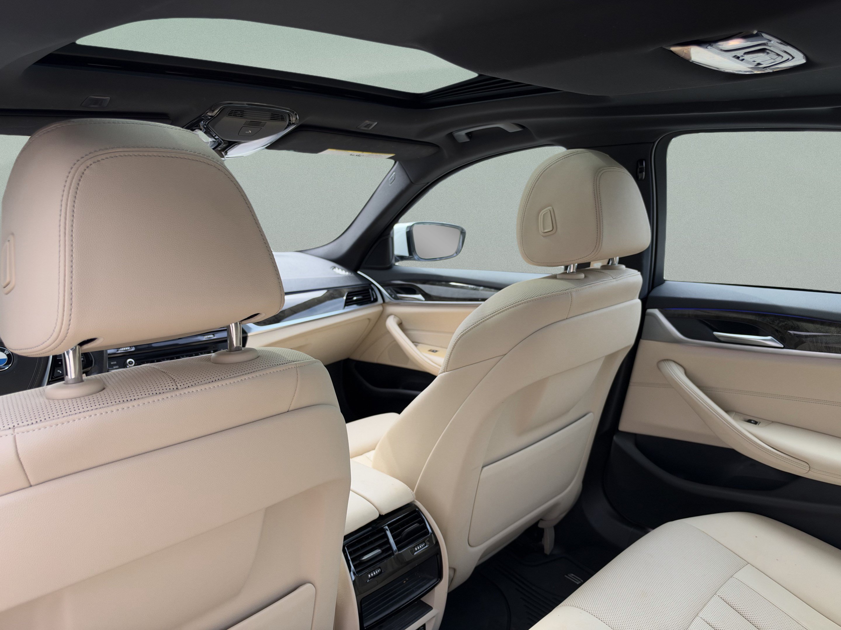 Used 2022 BMW 540i w/ Convenience Package RWD image 30