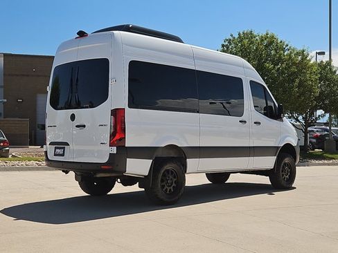 Used 2024 Mercedes-Benz Sprinter 2500 image 5