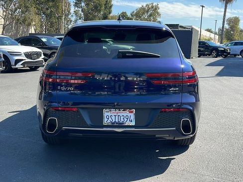 Used 2025 Genesis GV70 2.5T w/ Select Package image 9