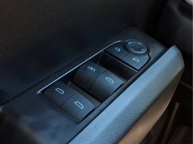 Used 2024 GMC Canyon Elevation w/ Convenience Package RWD image 14