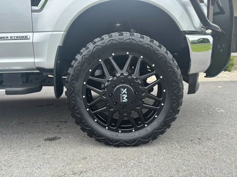 Used 2019 Ford F350 XLT AWD/4WD image 17