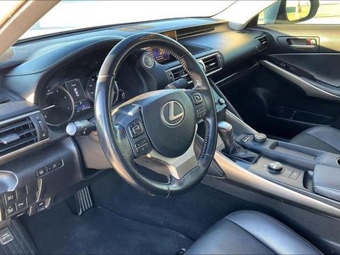 Used 2017 Lexus IS 200t image 7