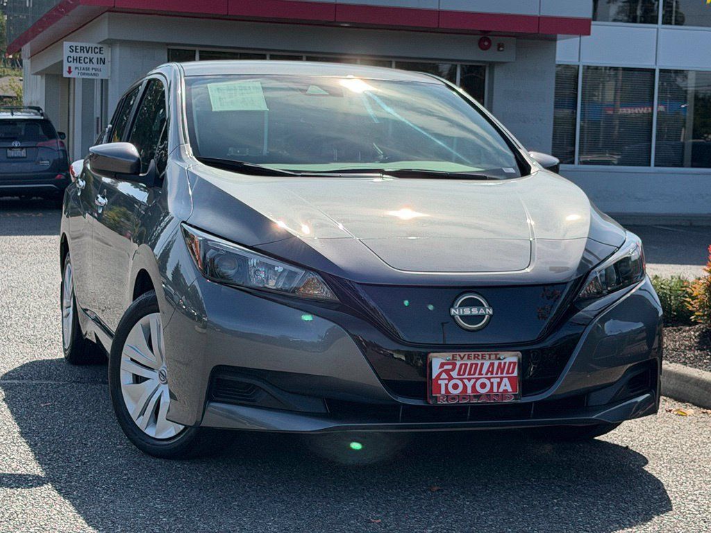 Used 2023 Nissan Leaf S FWD image 1