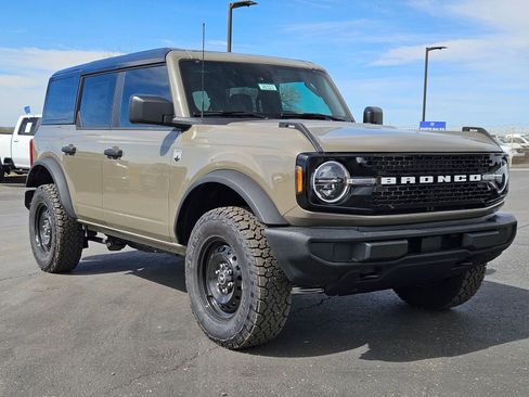 New 2026 Ford Bronco Big Bend AWD/4WD image 3