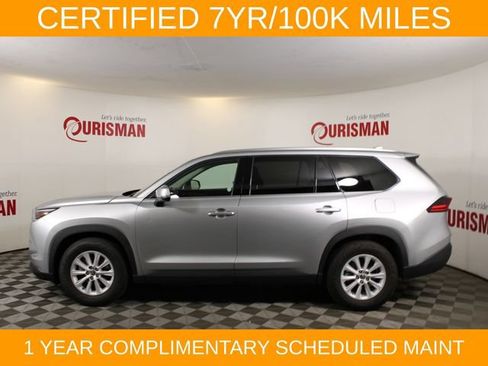 Used 2025 Toyota Grand Highlander AWD image 4
