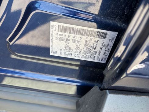 Used 2025 Nissan Rogue SV image 31